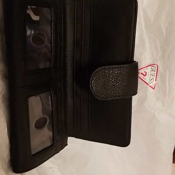 - Wallet - Picture 7 of 11